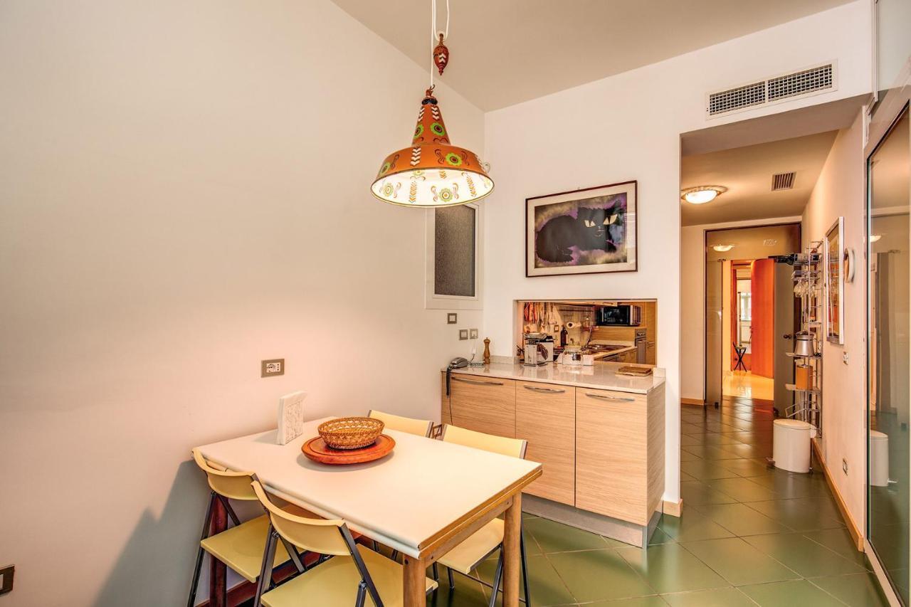 Terrazza Piccolomini: Elegant Apartment Stunning View Over Rome/St Peter'S Dome Roma Exterior foto