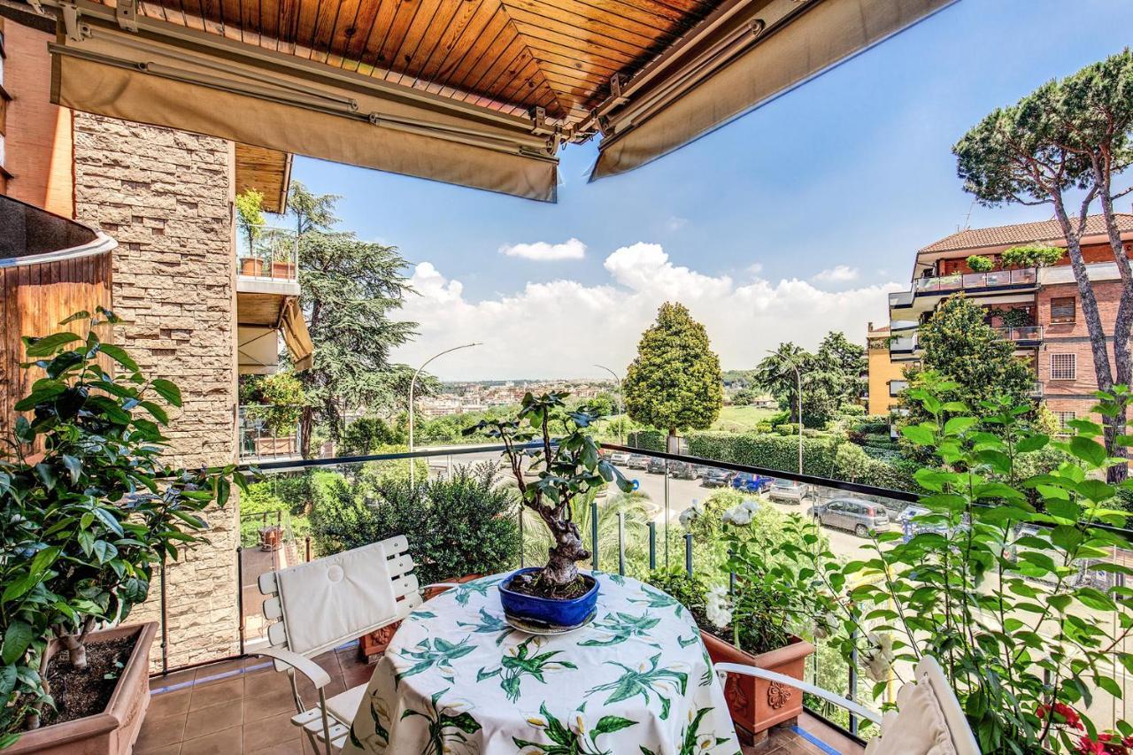 Terrazza Piccolomini: Elegant Apartment Stunning View Over Rome/St Peter'S Dome Roma Exterior foto