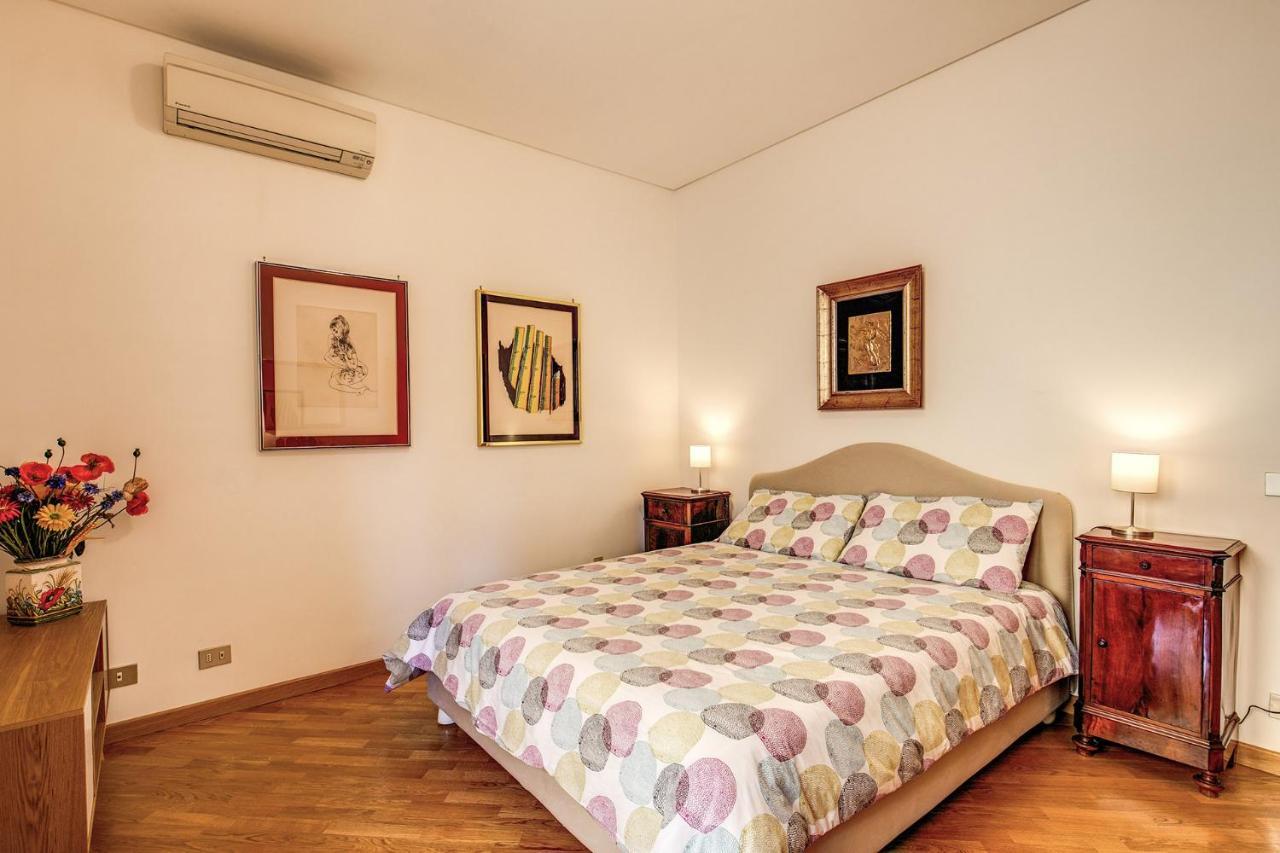 Terrazza Piccolomini: Elegant Apartment Stunning View Over Rome/St Peter'S Dome Roma Exterior foto