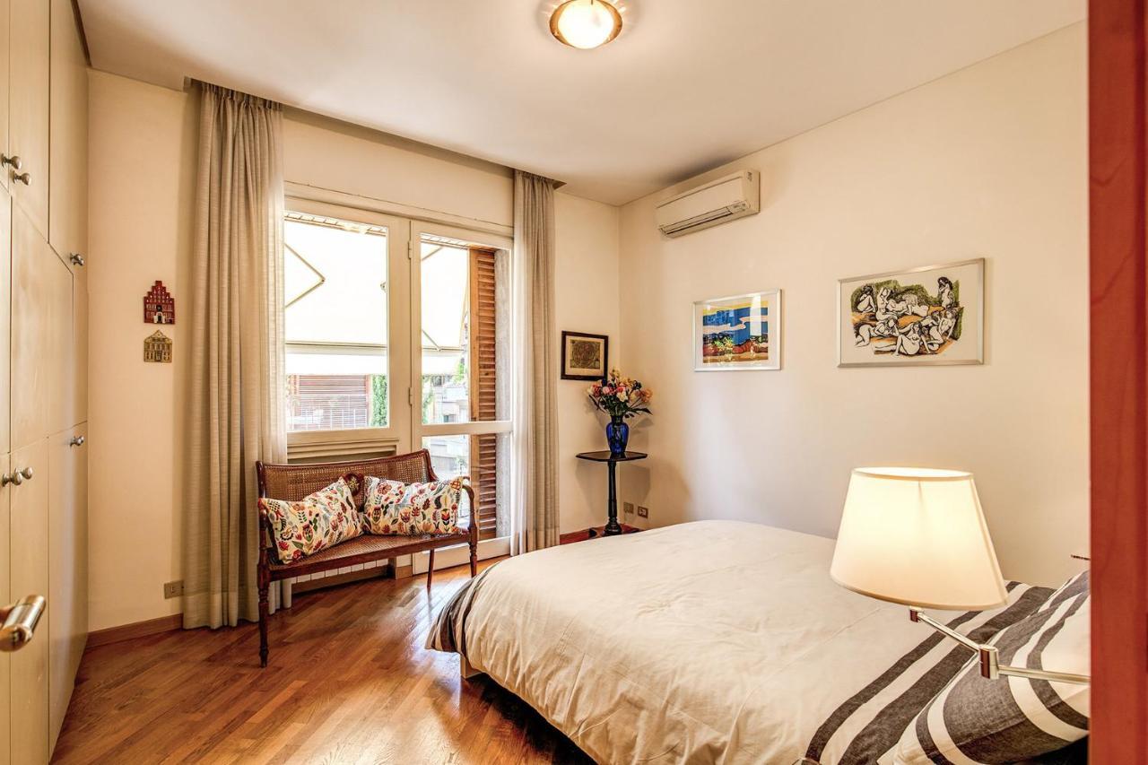 Terrazza Piccolomini: Elegant Apartment Stunning View Over Rome/St Peter'S Dome Roma Exterior foto