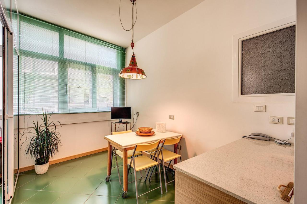 Terrazza Piccolomini: Elegant Apartment Stunning View Over Rome/St Peter'S Dome Roma Exterior foto