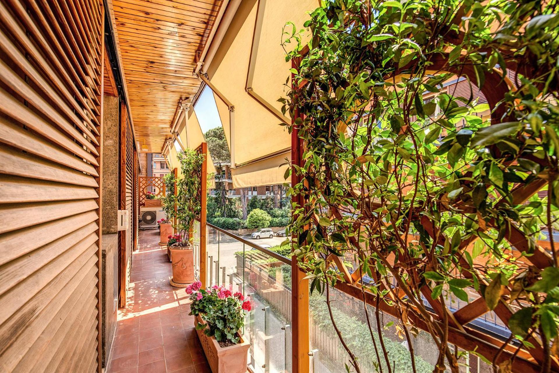 Terrazza Piccolomini: Elegant Apartment Stunning View Over Rome/St Peter'S Dome Roma Exterior foto